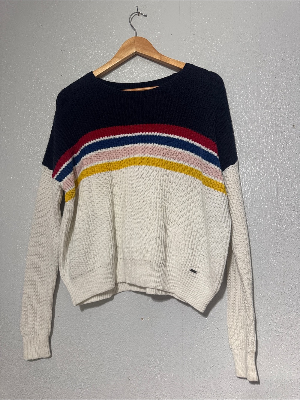 Hollister Retro Rainbow Stripe Knit Crewneck Sweater Navy White S